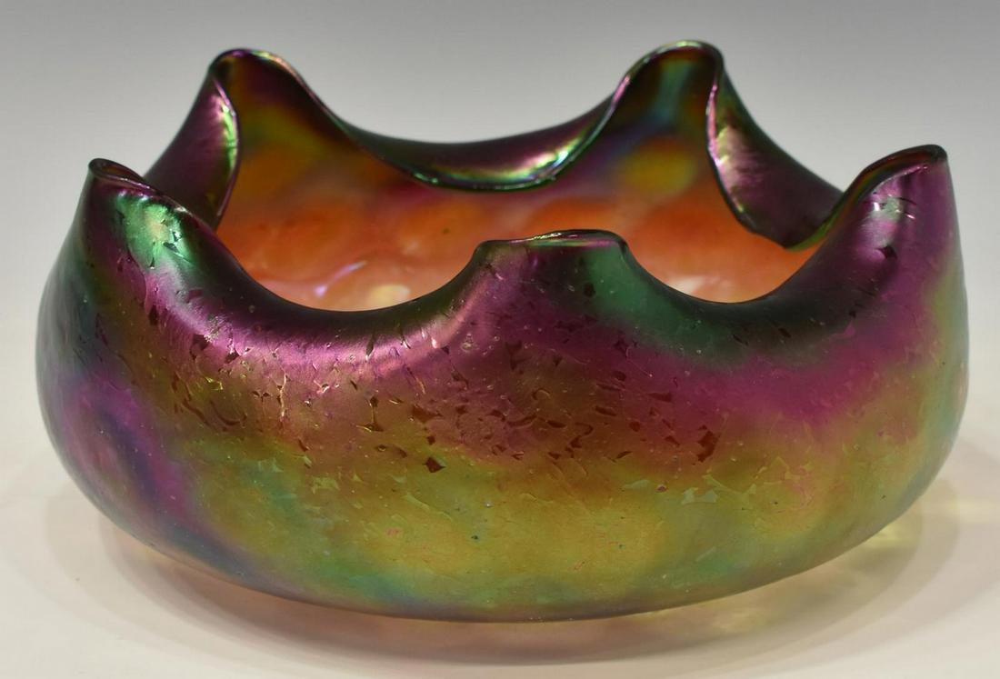 LOETZ (ATTRIB.) IRIDESCENT ART GLASS BOWL: Iridescent art glass bowl, attributed to Loetz, gradient iridescent finish, with pulled rim, unsigned, approx 4 1/8"h, 9"diam, 2.5lbs Start Price: $150.00