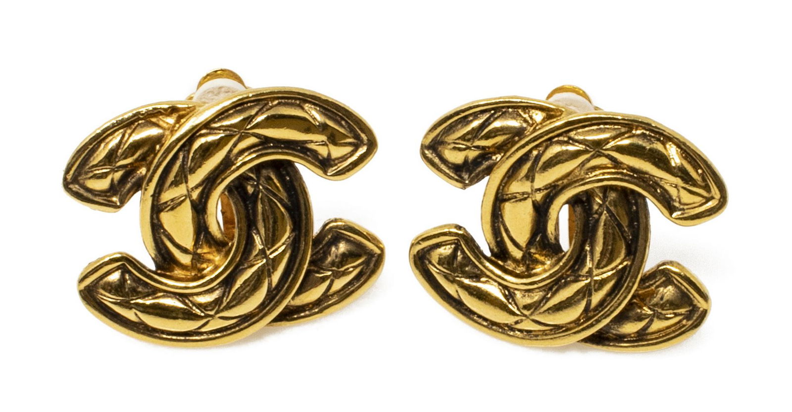 CHANEL GOLD-TONE QUILTED CC LOGO CLIP-ON EARRINGS (1 of 3)