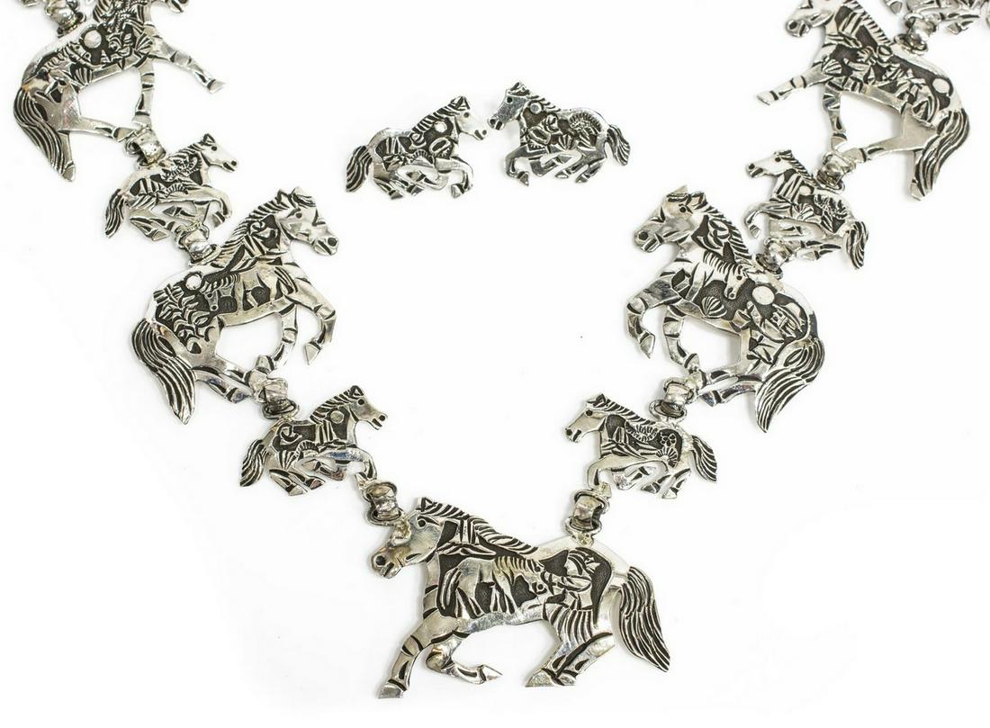 LLOYD BECENTI STORYTELLER HORSE NECKLACE, EARRINGS (1 of 5)