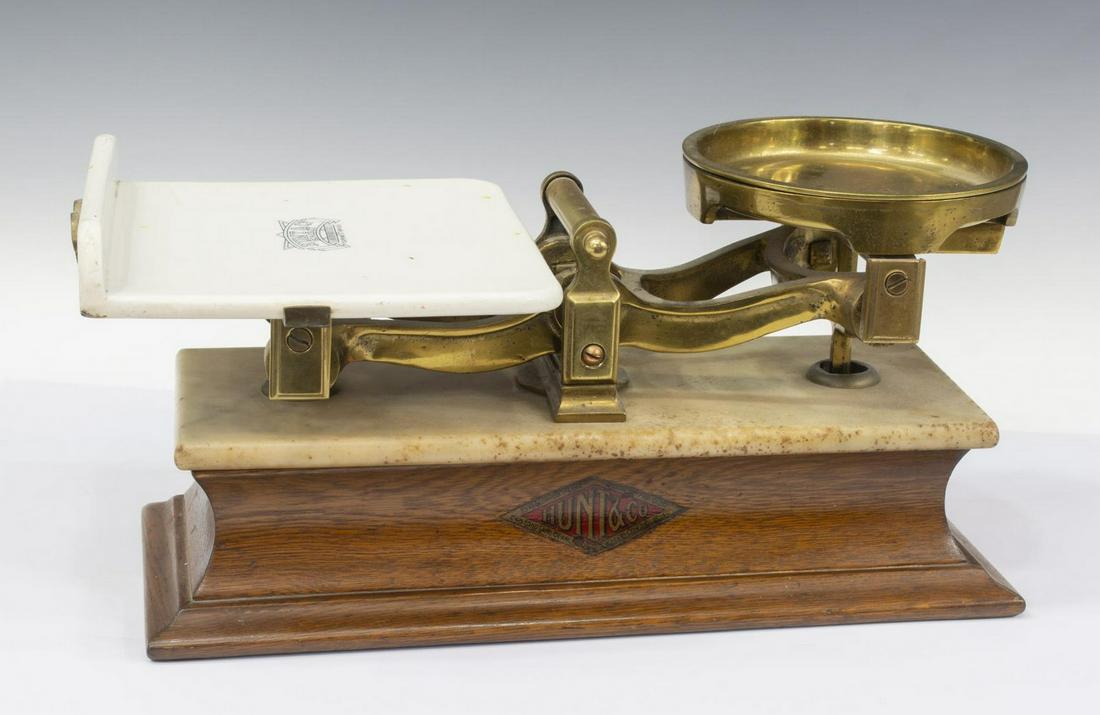 ENGLISH HUNT & CO. COUNTERTOP BALANCE SCALES (1 of 4)