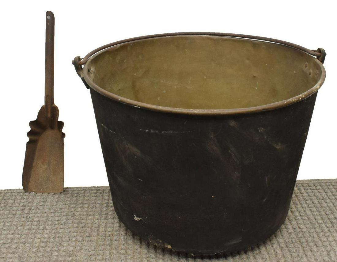 (2) LARGE COPPER CAULDRON & SCOOP (1 of 3)