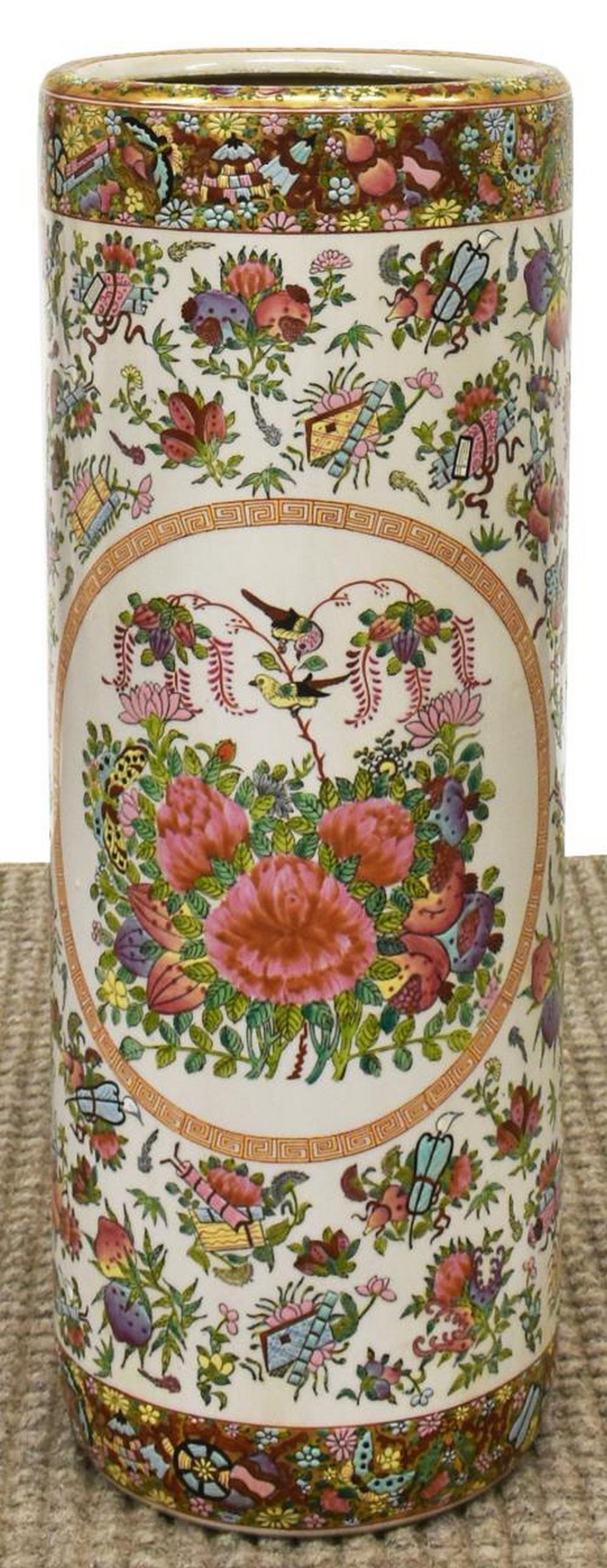 CHINESE PORCELAIN ROSE MEDALLION UMBRELLA STAND (1 of 4)