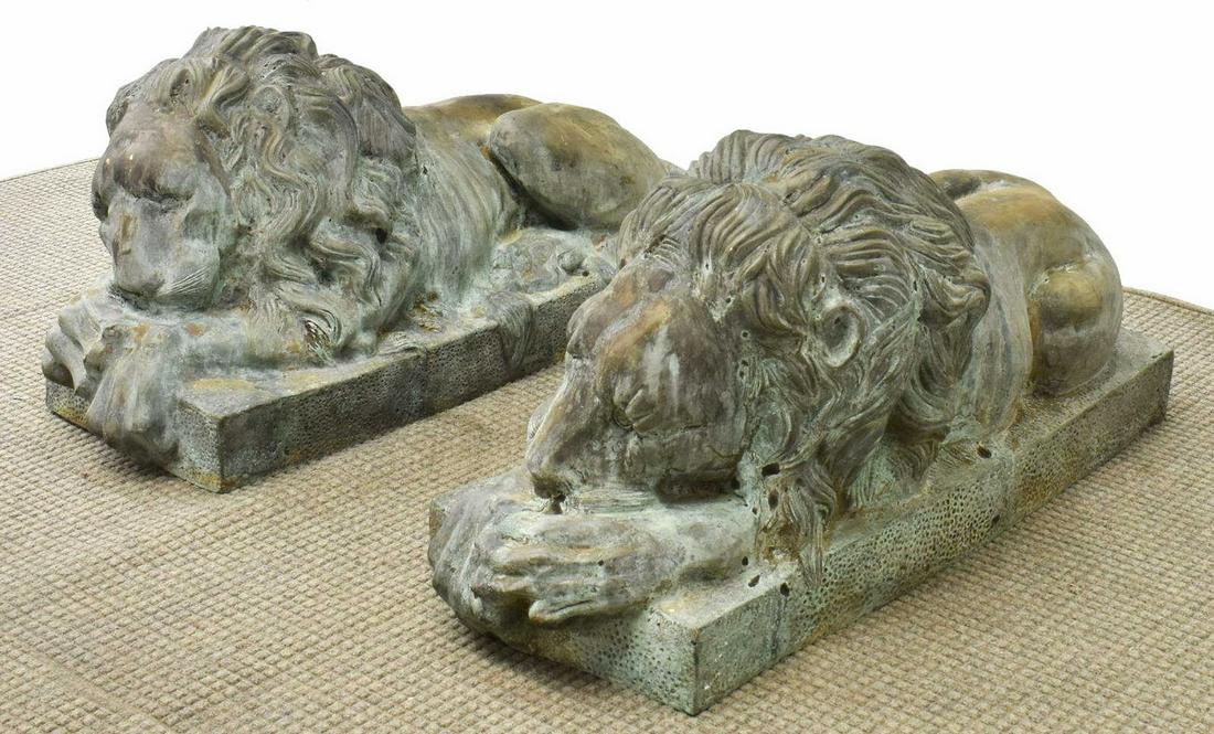(2) LARGE VERDE PATINATED BRONZE CANOVA LIONS (1 of 4)
