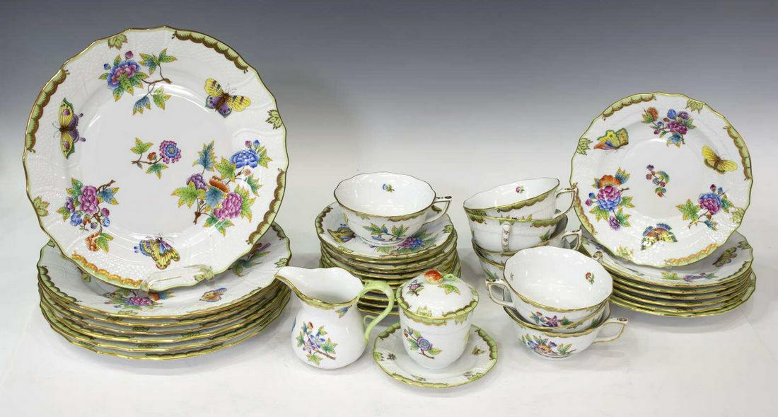 (35) HEREND 'QUEEN VICTORIA' TEA & DINNER SERVICE (1 of 4)