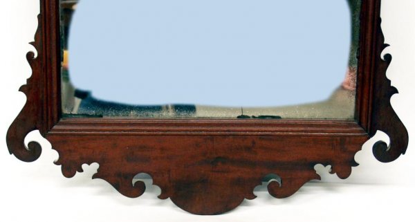 18TH C CHIPPENDALE MAHOGANY WALL MIRROR - 3