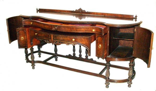 1920'S AMERICAN CARVED WALNUT SIDEBOARD, ILLINOIS - 2