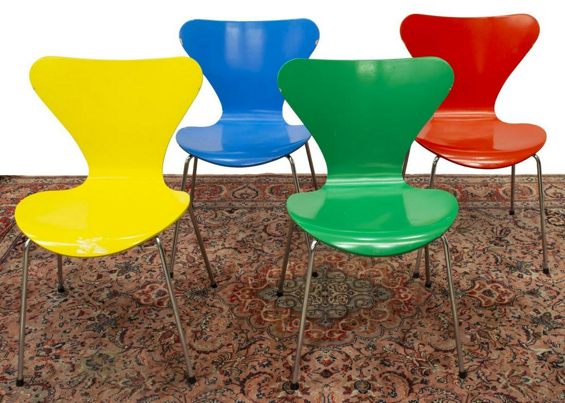 (4) ARNE JACOBSEN FOR FRITZ HANSEN SERIES 7 CHAIRS: (lot of 4) Danish modern chairs, model 3107, designed by Arne Jacobsen (Denmark, 1902-1971) for Fritz Hansen, blue, green, red, and yellow bentwood seats, on chrome-plated tubular steel legs, ending i