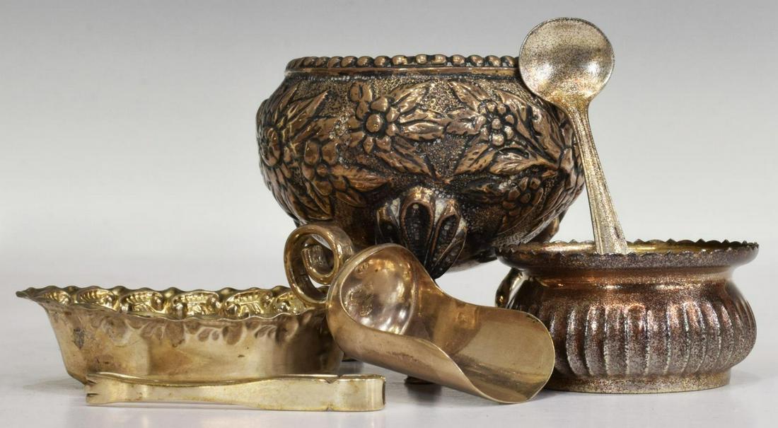 (6) ENGLISH & AMERICAN STERLING SALT CELLARS: (lot of 6) Sterling silver salt cellars and spoons, including: (1) English navette-form cellar, William Devenport, c.1906, Birmingham hallmarks, (1) English Georgian miniature scoop, with scrolled han