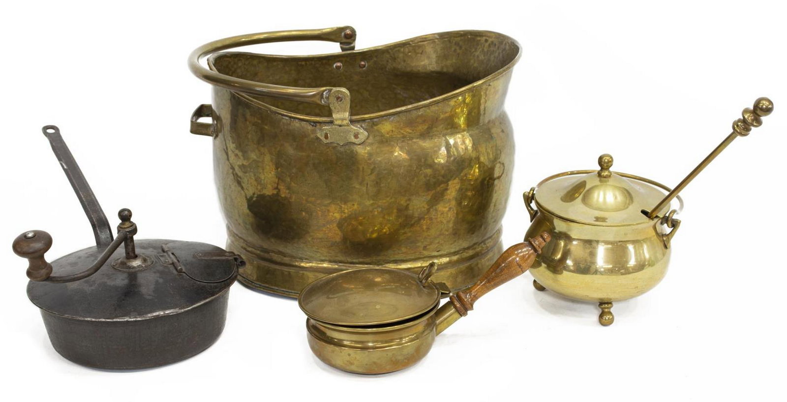 (4) BRASS COAL SCUTTLE, FIRESTARTER, WARMER: (lot of 4) Metalware, including: (1) kitchen pan, with crank stirring mechanism, (1) Mexican brass silent butler, with hinged lid, turned wood handle, (1) heavy brass fire starter cauldron with stone 