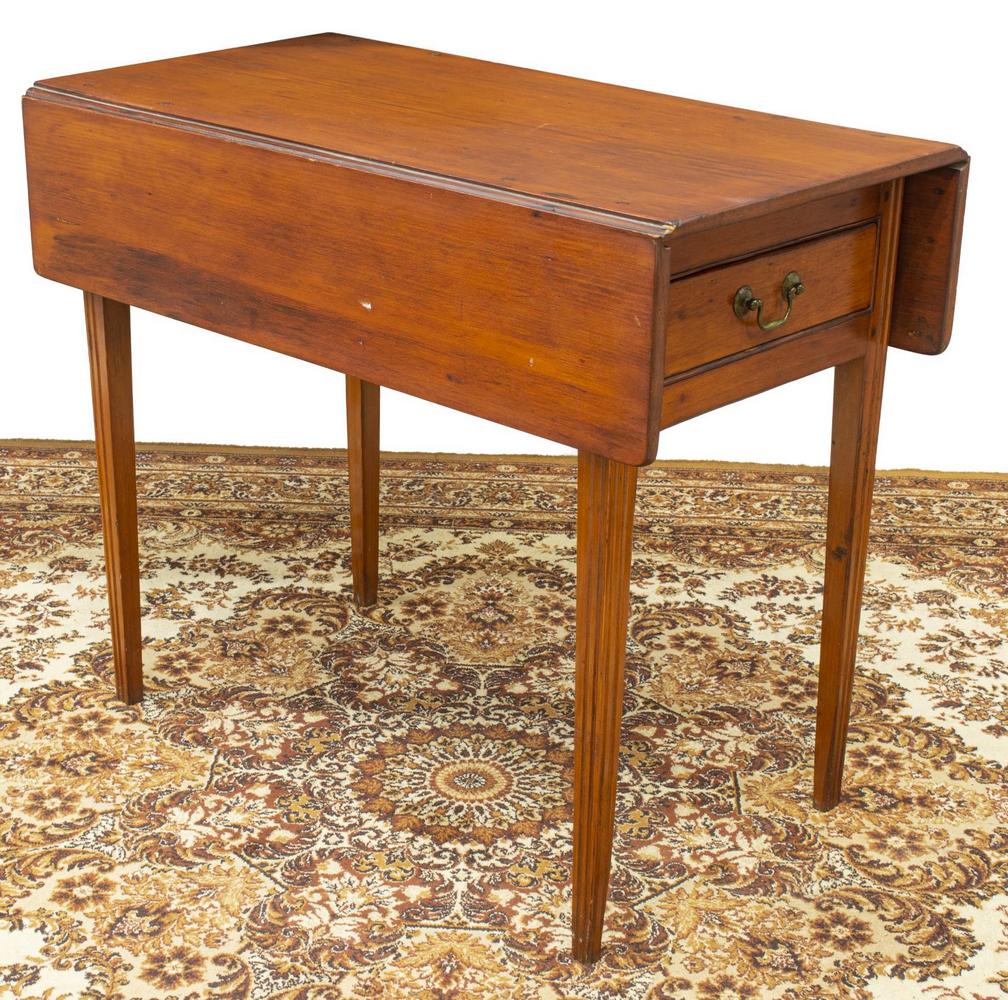 AMERICAN FEDERAL STYLE PEMBROKE DROP-LEAF TABLE (1 of 3)