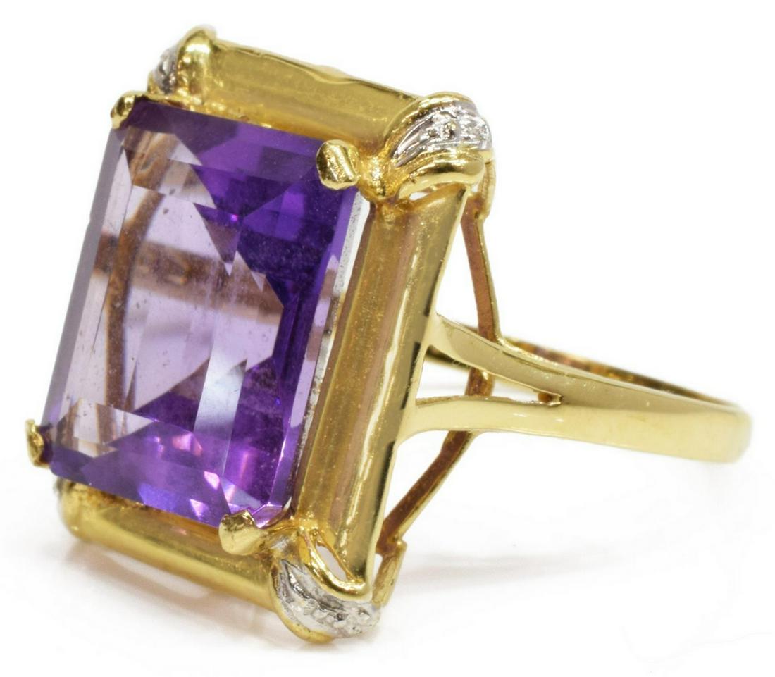 14KT YELLOW GOLD & EMERALD CUT AMETHYST RING (1 of 5)