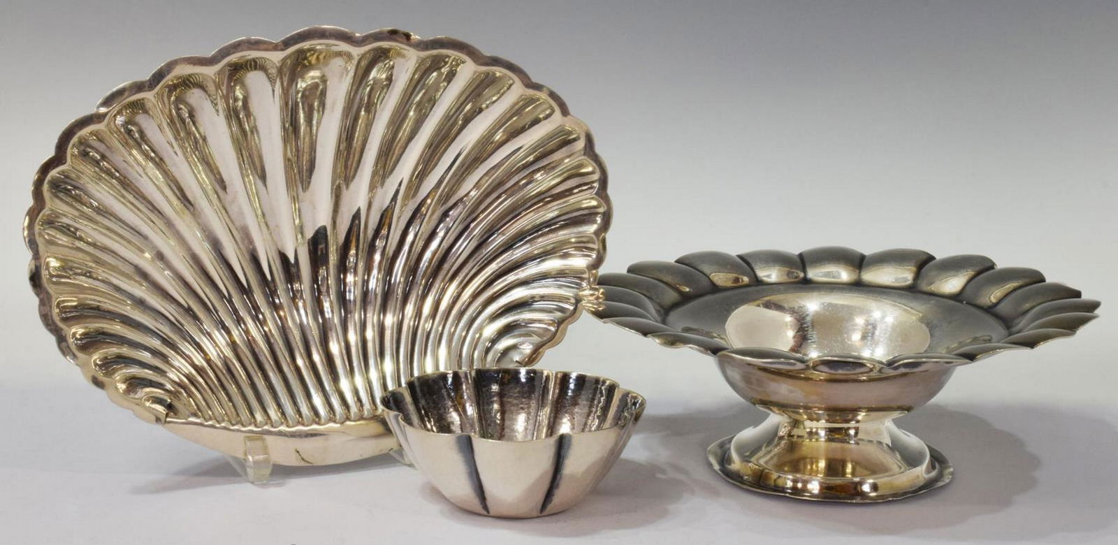 (3) MEXICO STERLING SILVER BOWLS, (1) SHELL-FORM (1 of 6)