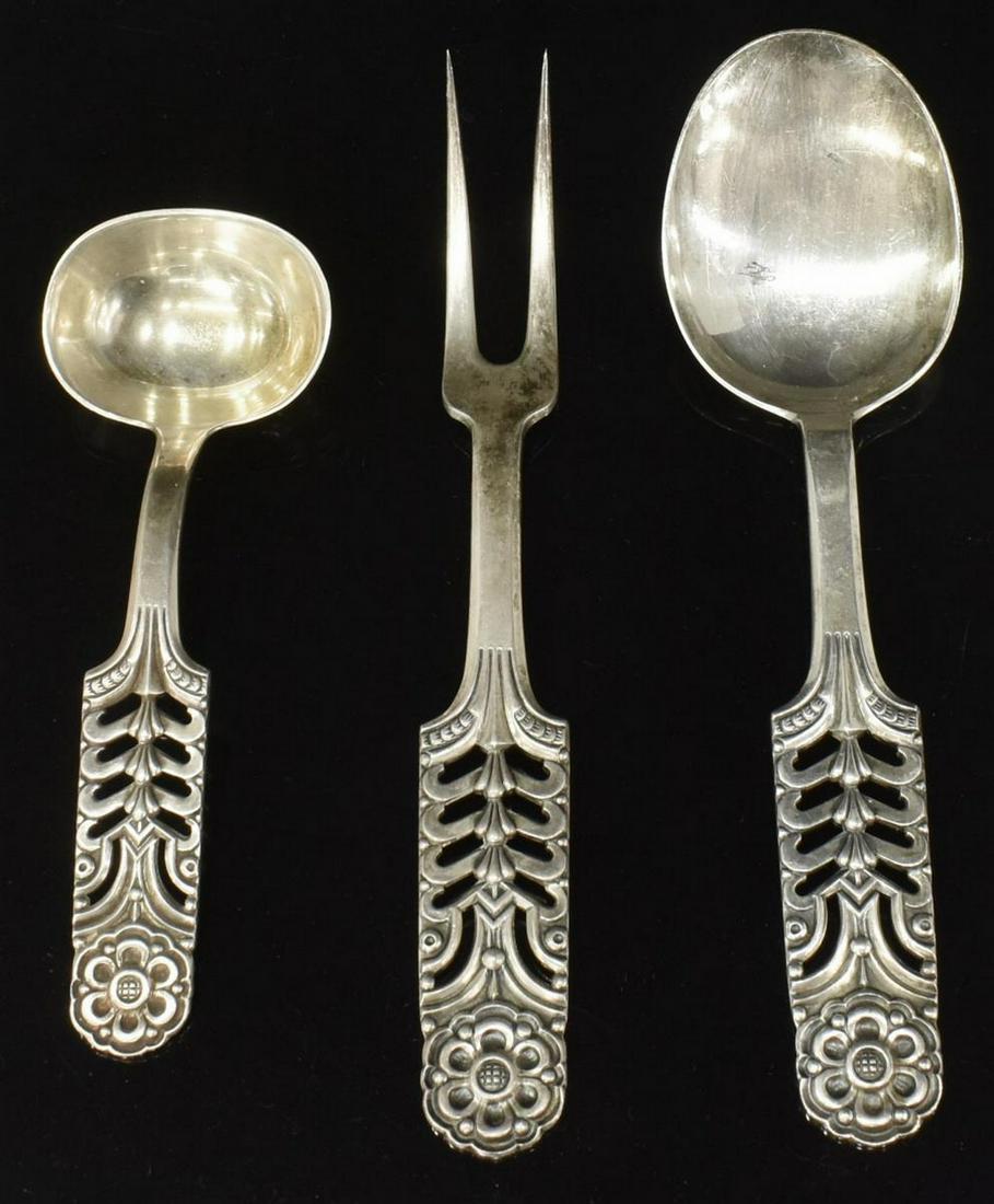 3) DAVID-ANDERSON NORWAY STERLING SERVING FLATWARE (1 of 3)