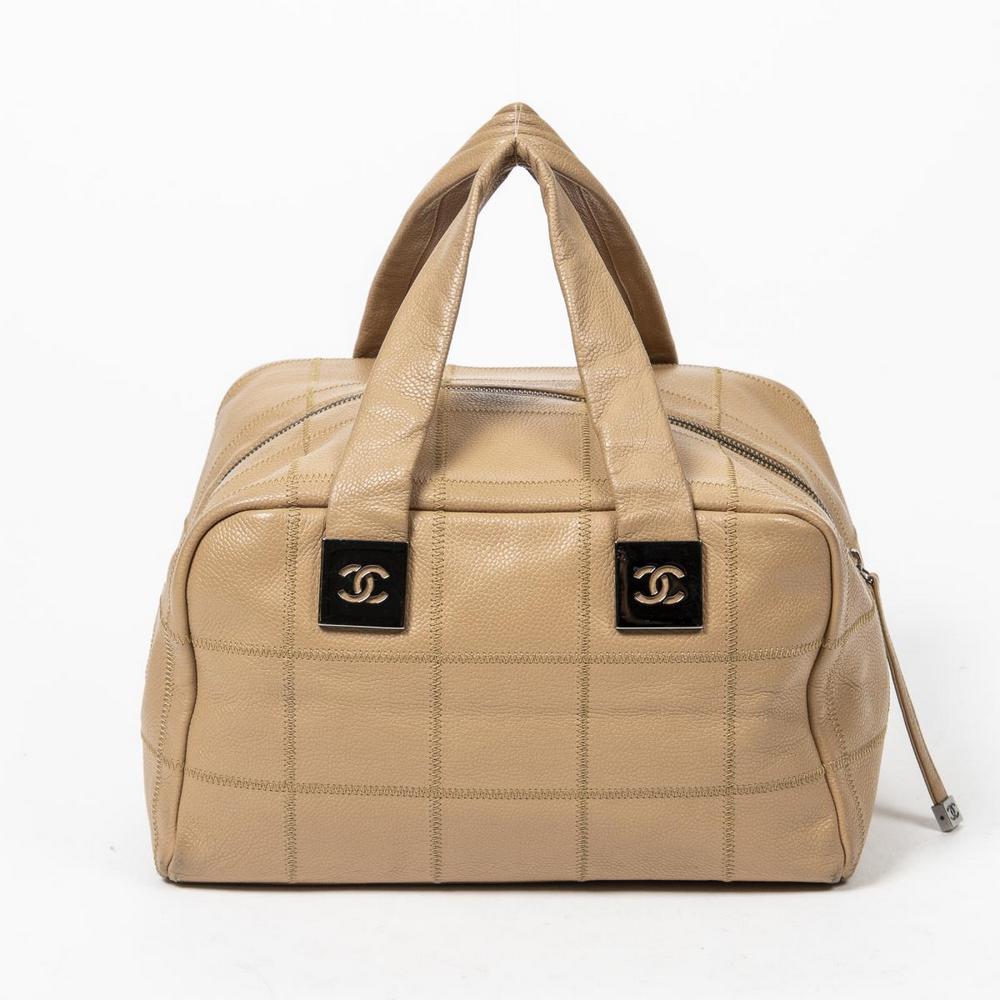 CHANEL SQUARE QUILTED LEATHER BOWLER BAG (1 of 7)