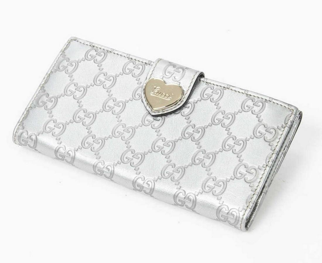 GUCCI HEART SILVER GG LEATHER CONTINENTAL WALLET (1 of 3)