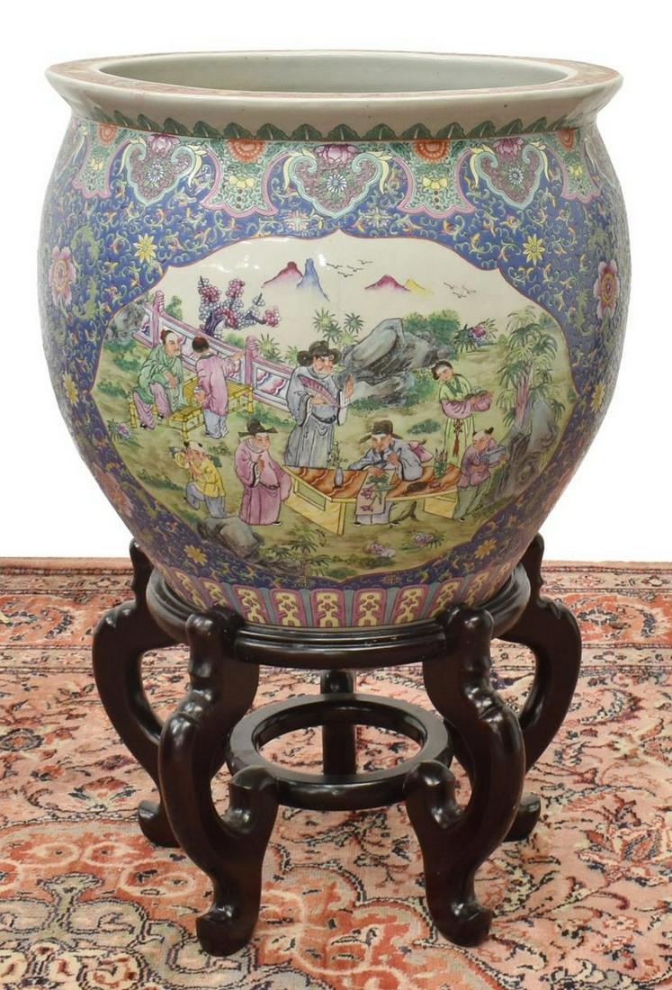 CHINESE FAMILLE ROSE PORCELAIN FISHBOWL & STAND (1 of 5)
