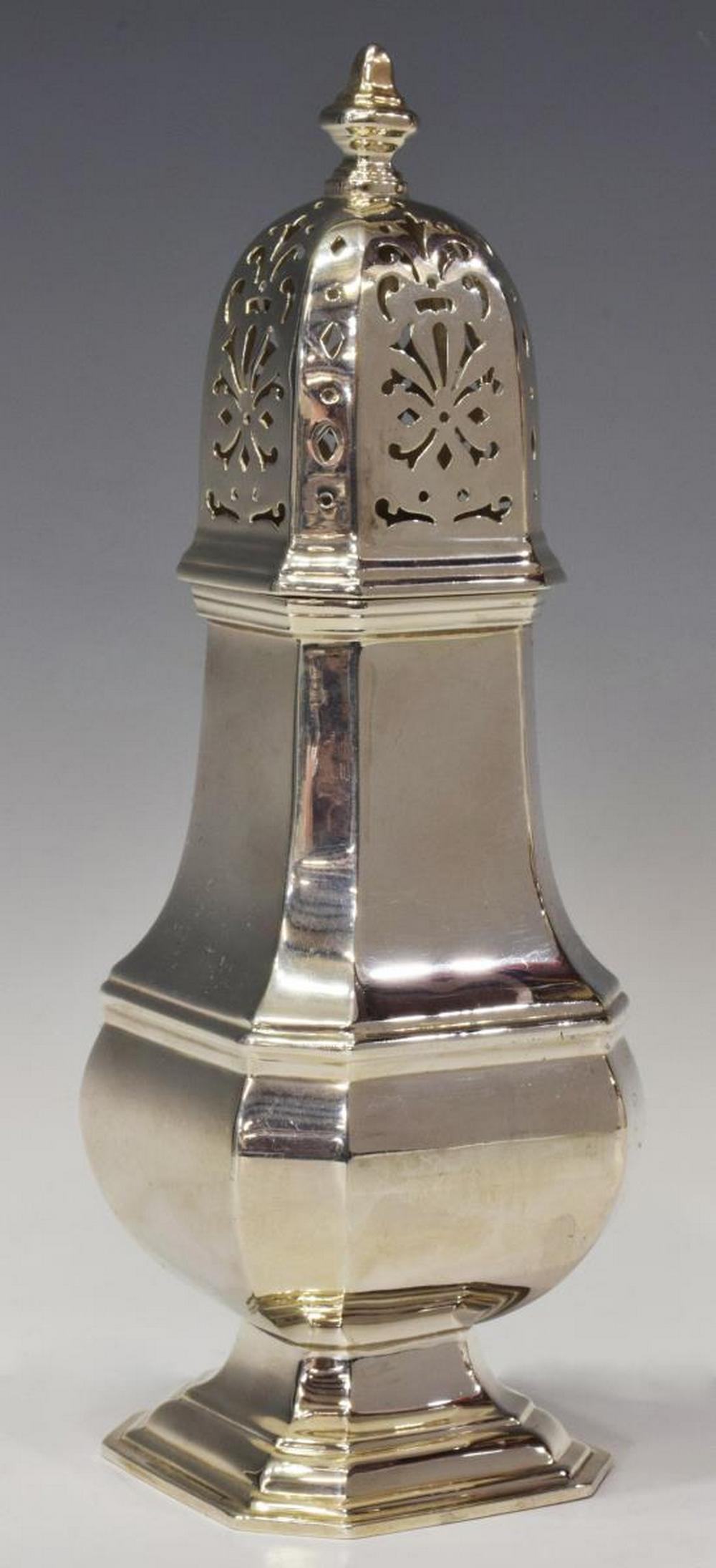 TIFFANY & COMPANY STERLING SILVER SUGAR CASTER (1 of 5)