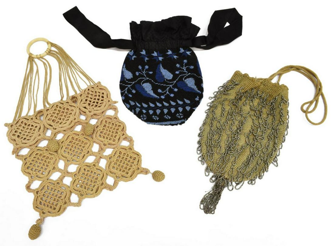 (3) MICRO BEADED & CROCHET RETICULE EVENING PURSE (1 of 5)