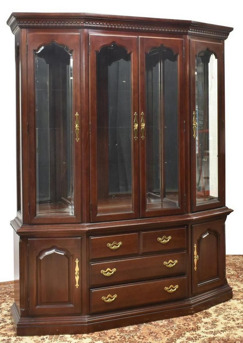 Thomasville cherry 2024 china cabinet