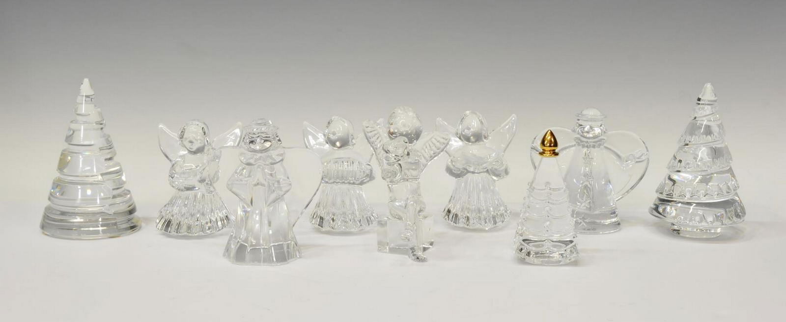 (9) FRENCH BACCARAT CLEAR CUT CRYSTAL NOEL FIGURES (1 of 2)