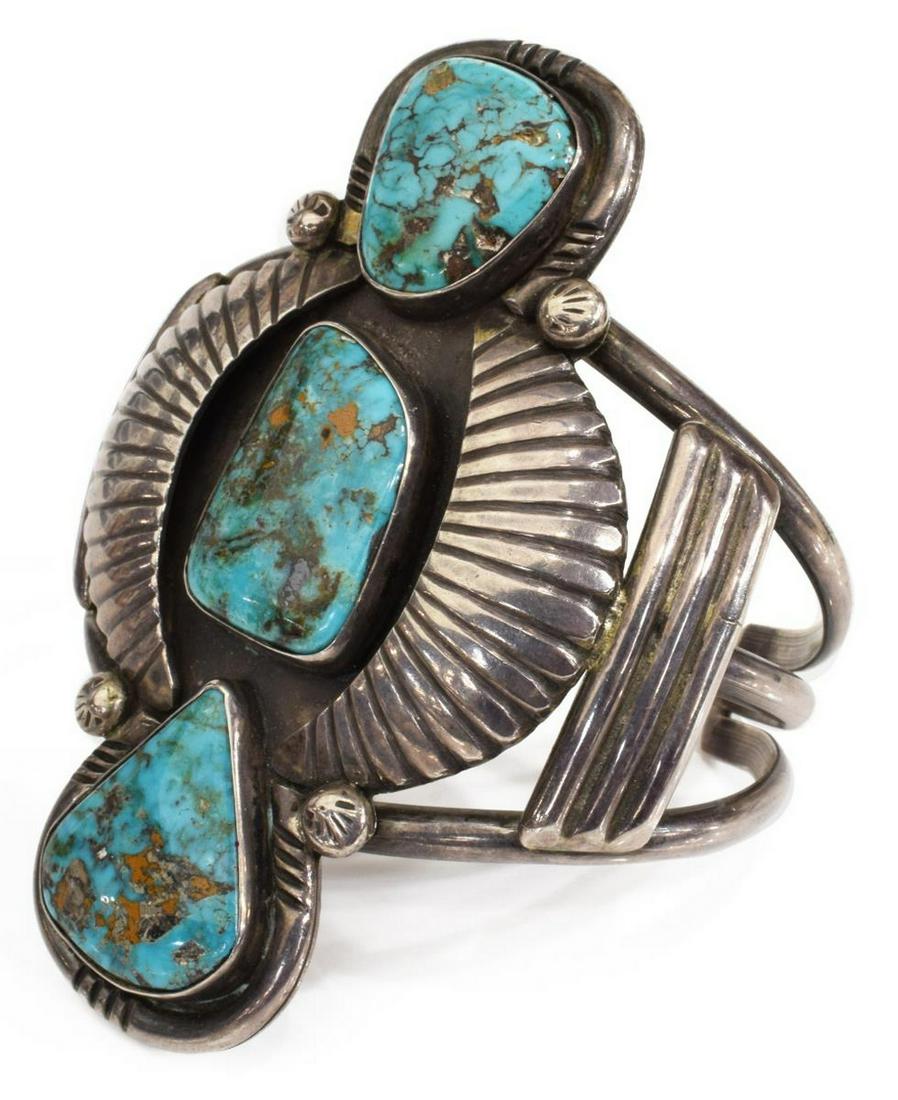 NATIVE AMERICAN NAVAJO SILVER & TURQUOISE CUFF (1 of 5)