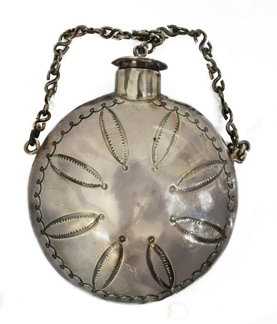 NAVAJO HAND-WORKED SILVER TOBACCO CANTEEN W/ LID (1 of 3)