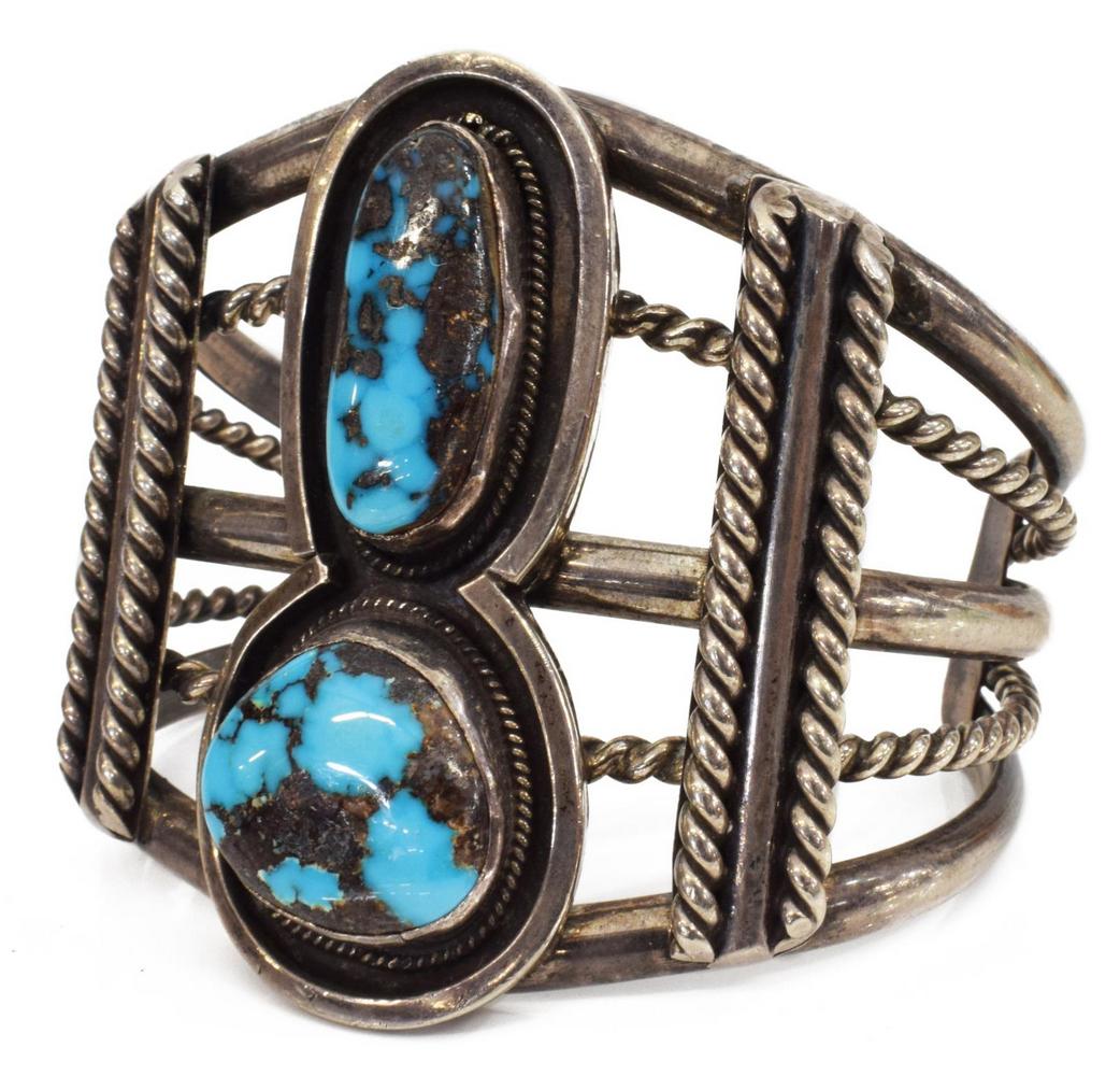 NATIVE AMERICAN SILVER & TURQUOISE CUFF BRACELET (1 of 5)