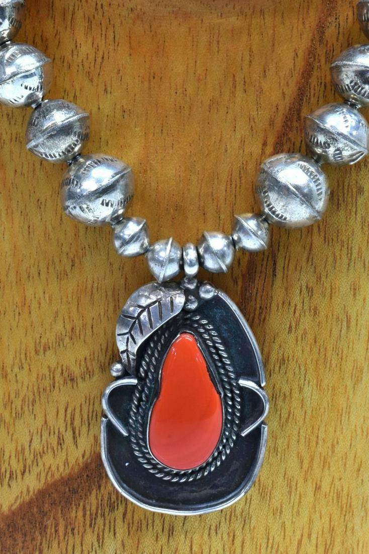 NATIVE AMERICAN SILVER BENCH BEAD PENDANT NECKLACE (1 of 4)