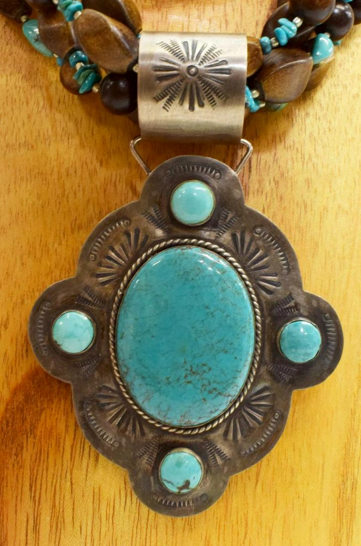 SOUTHWEST STYLE J. FORKS TURQUOISE NECKLACE (1 of 4)