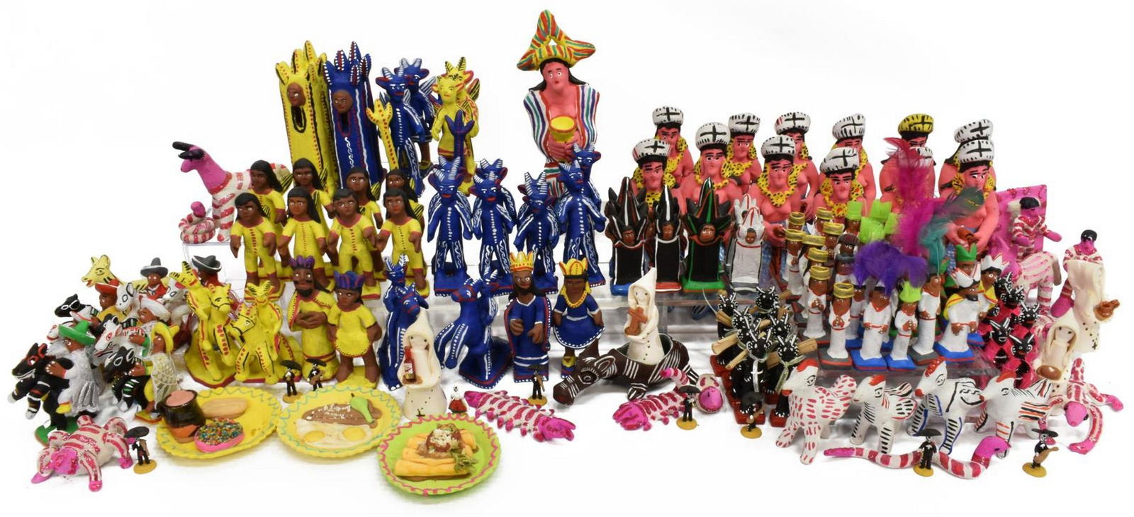 LOT)COLLECTION OF MEXICAN FOLK ART PAINTED FIGURES (1 of 4)