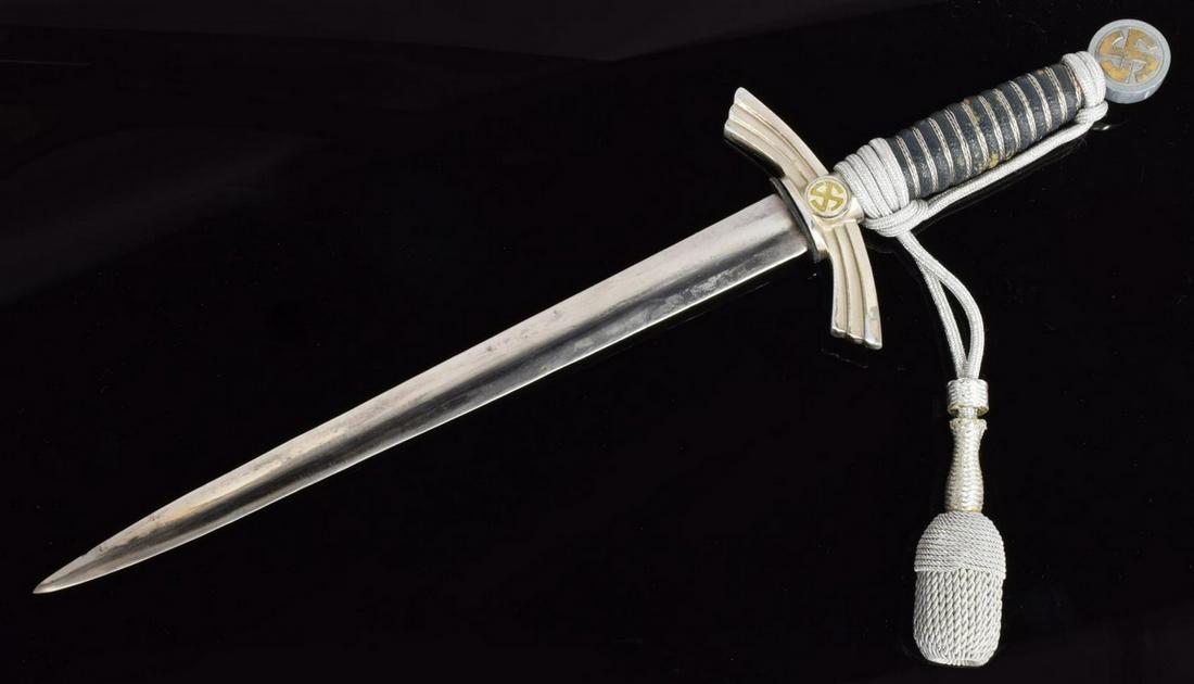 NAZI LUFTWAFFE 2ND MODEL DAGGER & SCABBARD: Nazi Luftwaffe dagger, 2nd Model, post 1935, a 11.5"l blade marked at the ricasso "Gebr. Heller Marienthal b.Schweina/thr" with man holding balloons, ricasso further marked with stick eagle over 5, th