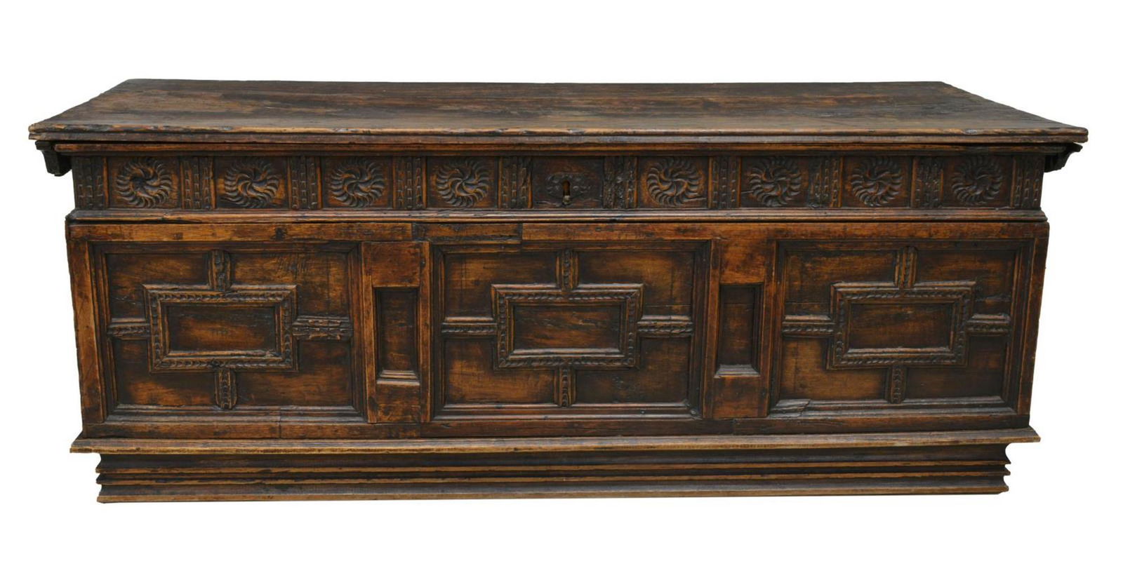 SPANISH CARVED STORAGE BENCH/ TRUNK, 18TH C. (1 of 4)