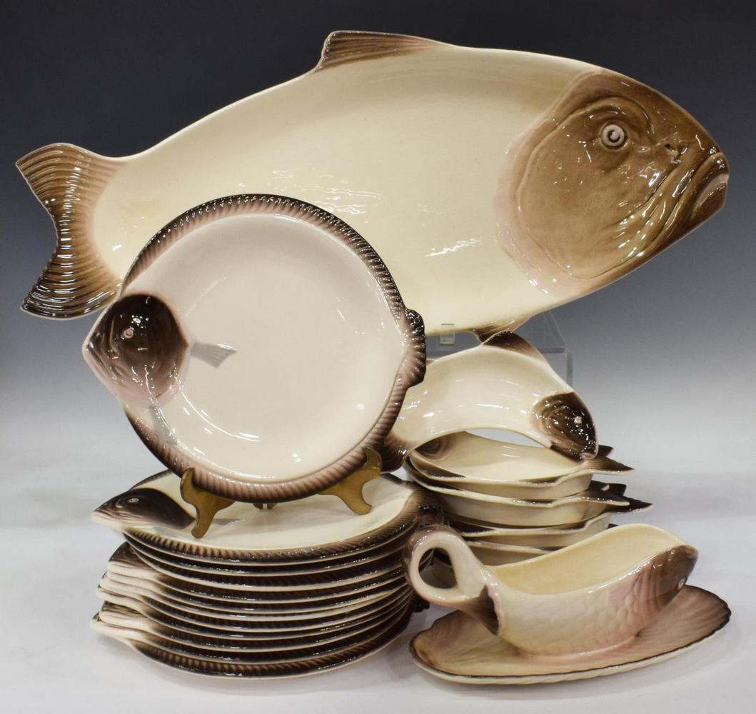 (20) FRENCH LONGWY FAIENCE SEAFOOD SERVICE (1 of 4)