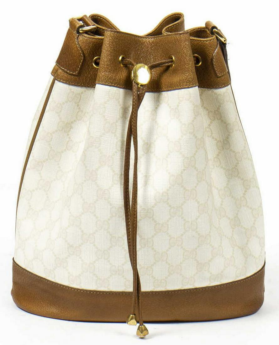 GUCCI GG SUPREME COATED CANVAS BUCKET BAG (1 of 7)