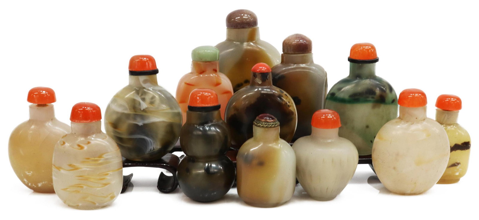 (13) CHINESE AGATE & STONE SNUFF BOTTLES: (lot of 13) Chinese stone snuff bottles, many agate with carnelian stoppers, bone spoons, largest: approx 3.5"h; 1.25lbs total Start Price: $80.00