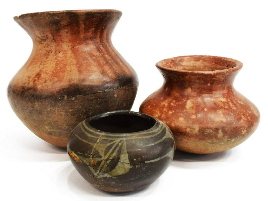 (3) NATIVE AMERICAN PUEBLO POTTERY JARS (1 of 5)
