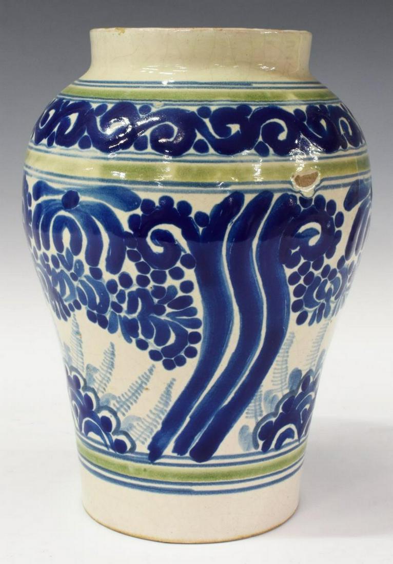 MEXICAN YSAURO URIARTE TALAVERA CERAMIC GLAZED JAR (1 of 3)