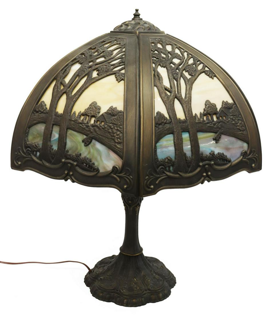 AMERICAN SCENIC OVERLAY SLAG GLASS TABLE LAMP (1 of 3)