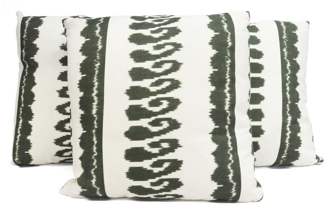 (3) KIM SALMELA ATELIER COLLECTION THROW PILLOWS (1 of 4)