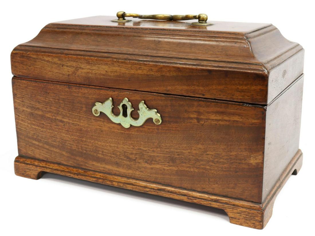 ENGLISH CHIPPENDALE PERIOD MAHOGANY TABLE BOX (1 of 4)