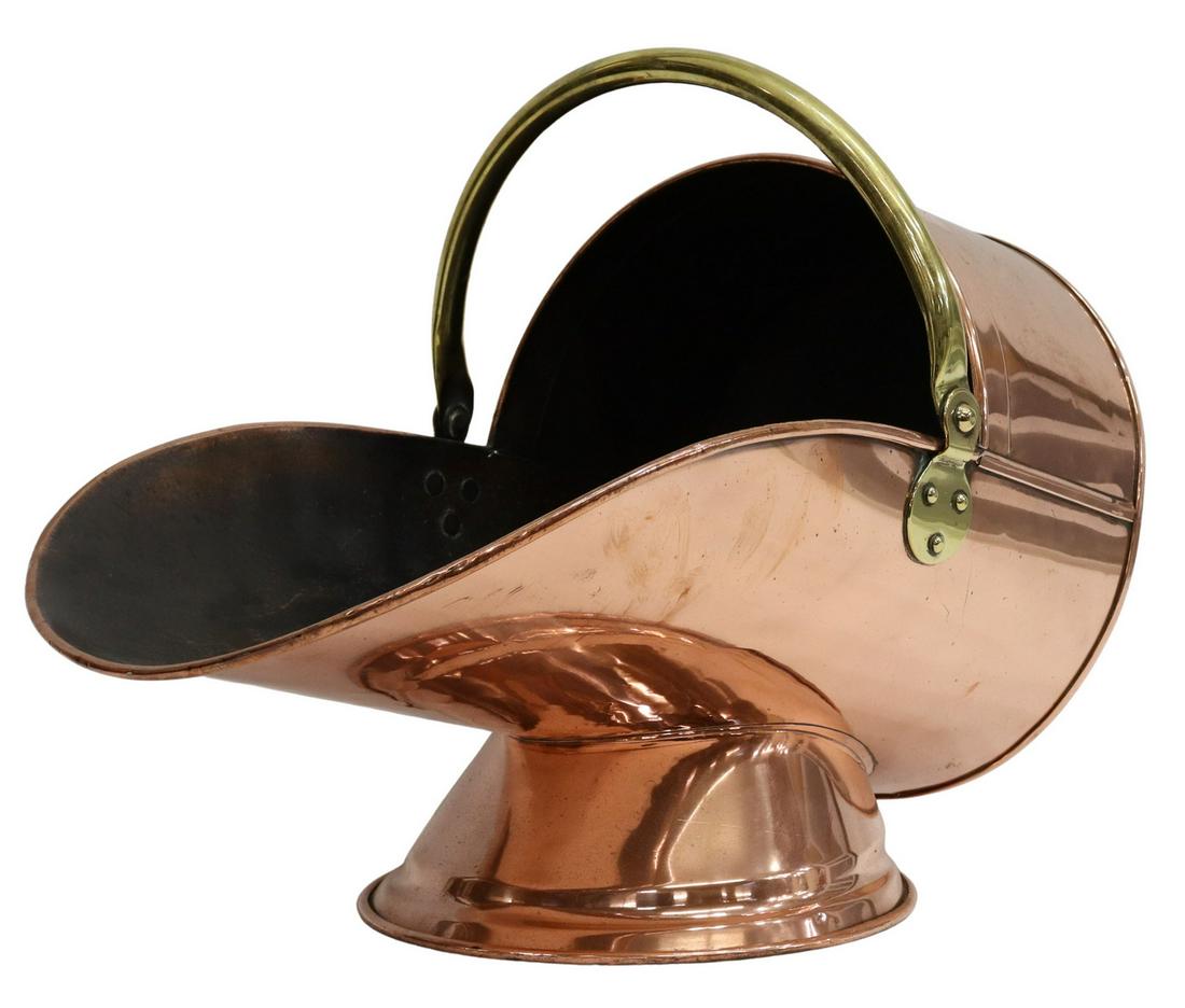 ENGLISH FIREPLACE COPPER COAL SCUTTLE (1 of 4)