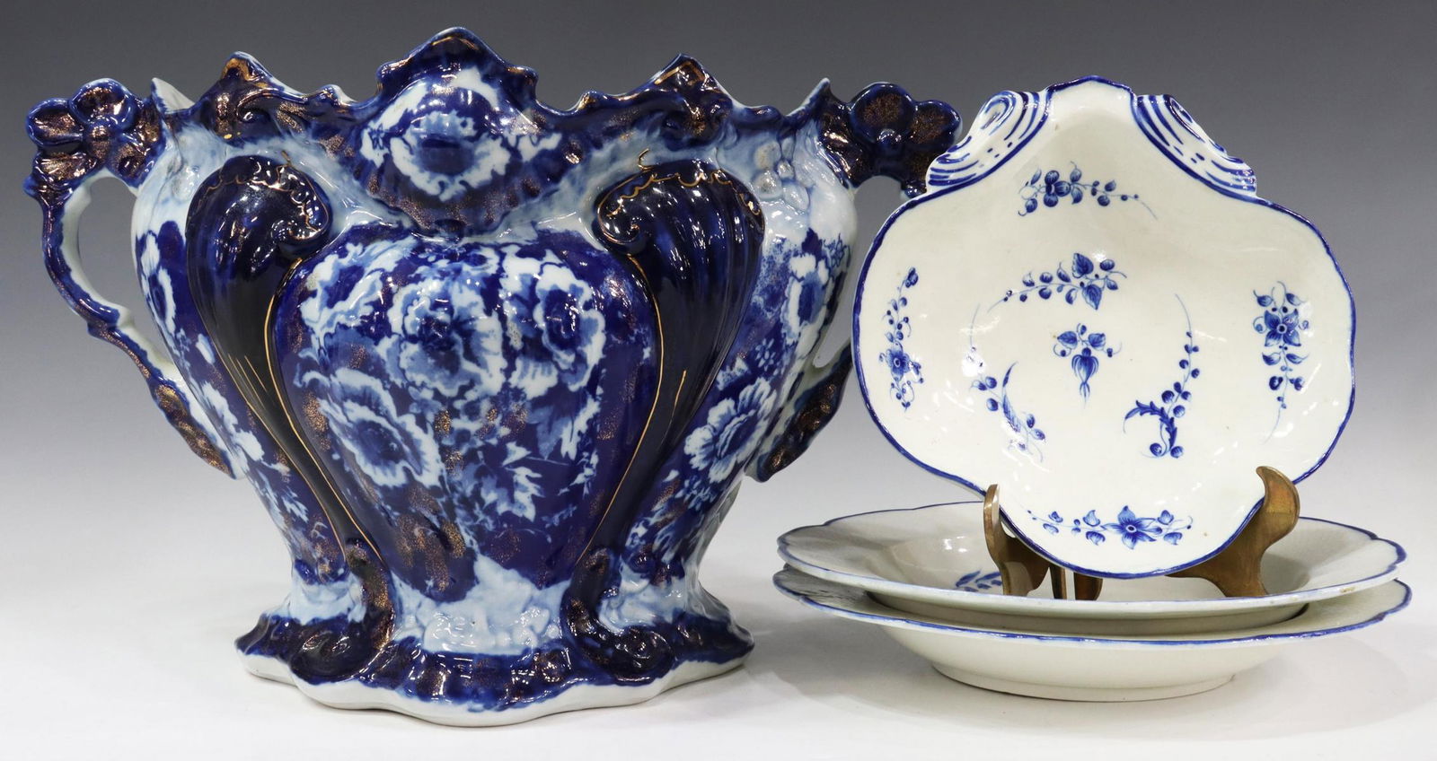 4) DELFT BLUE & WHITE PLATES, FLOW BLUE JARDINIERE (1 of 7)