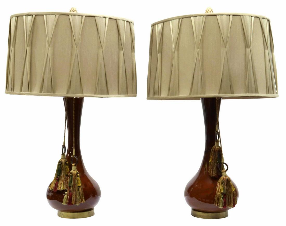 (2) LARGE DECORATIVE GLAZED CERAMIC TABLE LAMPS (1 of 3)
