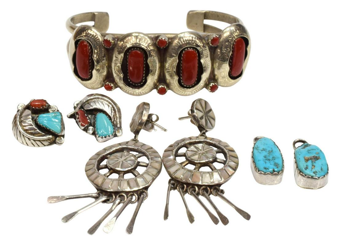 (LOT) SOUTHWEST SILVER, TURQUOISE JEWELRY GROUP (1 of 7)