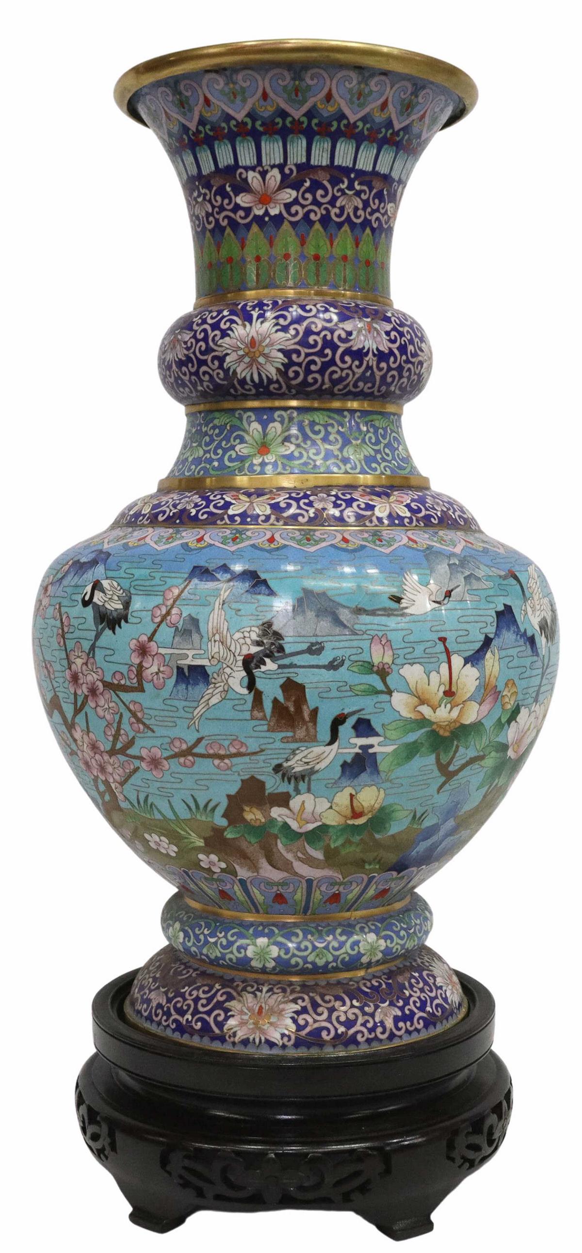 LARGE CHINESE CLOISONNE ENAMEL VASE & WOOD STAND (1 of 4)