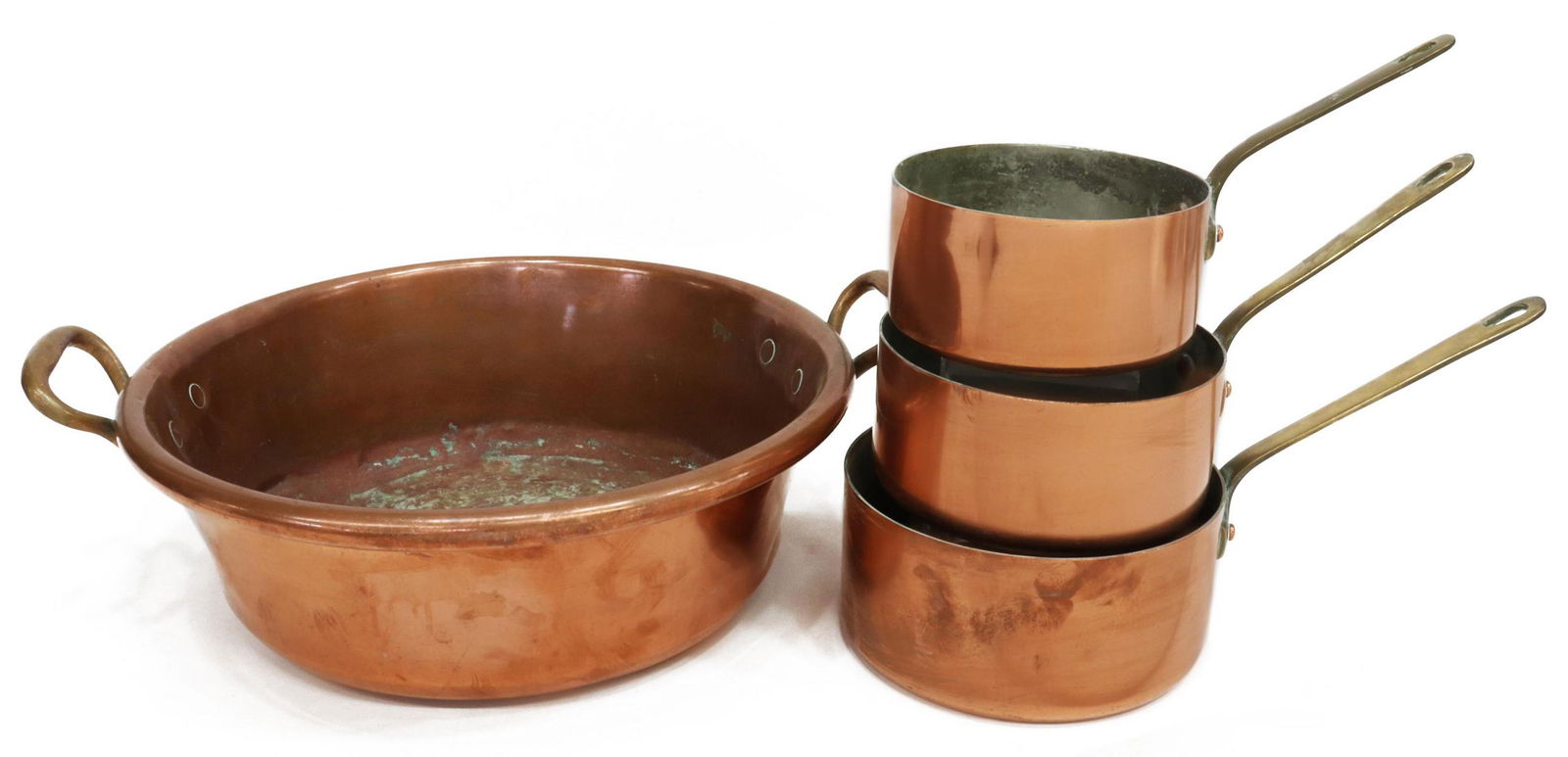(4) FRENCH COPPER KITCHENWARE GRADUATED SAUCEPANS (1 of 3)
