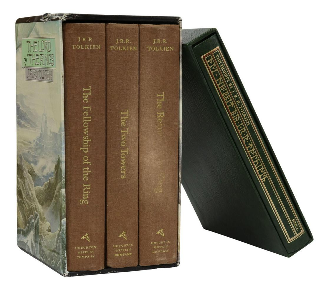 (4) J.R.R. TOLKIEN THE HOBBIT & LORD OF THE RINGS (1 of 6)