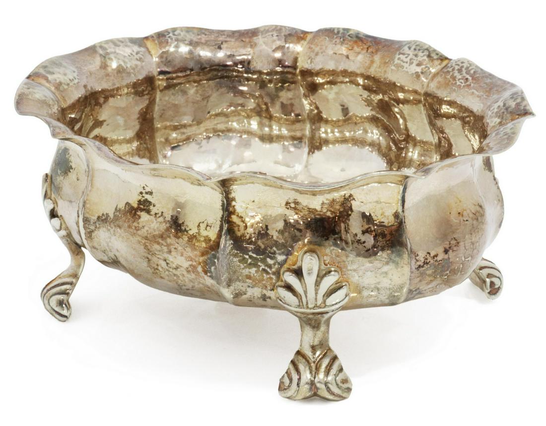 ITALIAN BUCCELLATI STERLING SILVER BOWL: Italian sterling silver bowl, Buccellati, Milan, lobed form with scalloped rim, raised on four feet with foliate joins, ending in a scroll toe, approx 2"h, 5.25"w, 4.25"d, 5.69ozt **Provenance: A fine