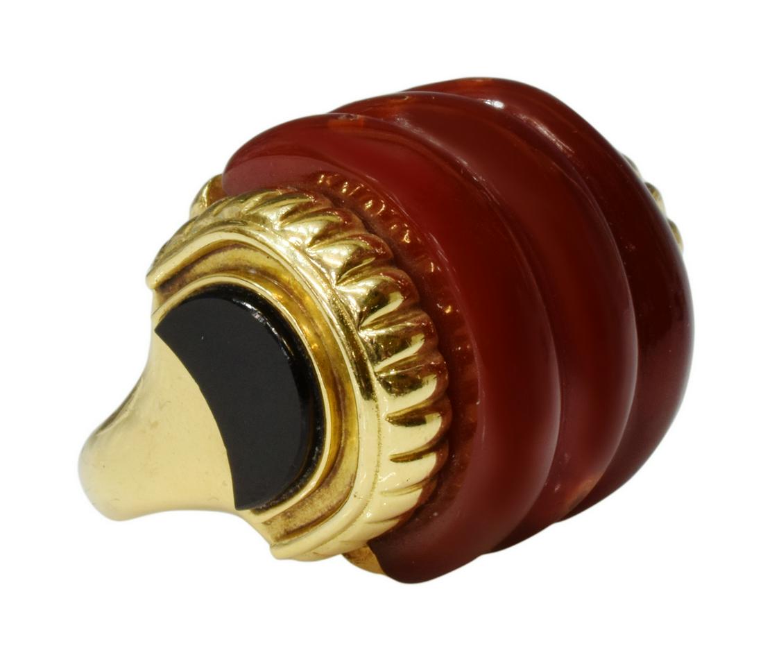 ESTATE RETRO 18K GOLD CARNELIAN & BLACK ONYX RING (1 of 4)