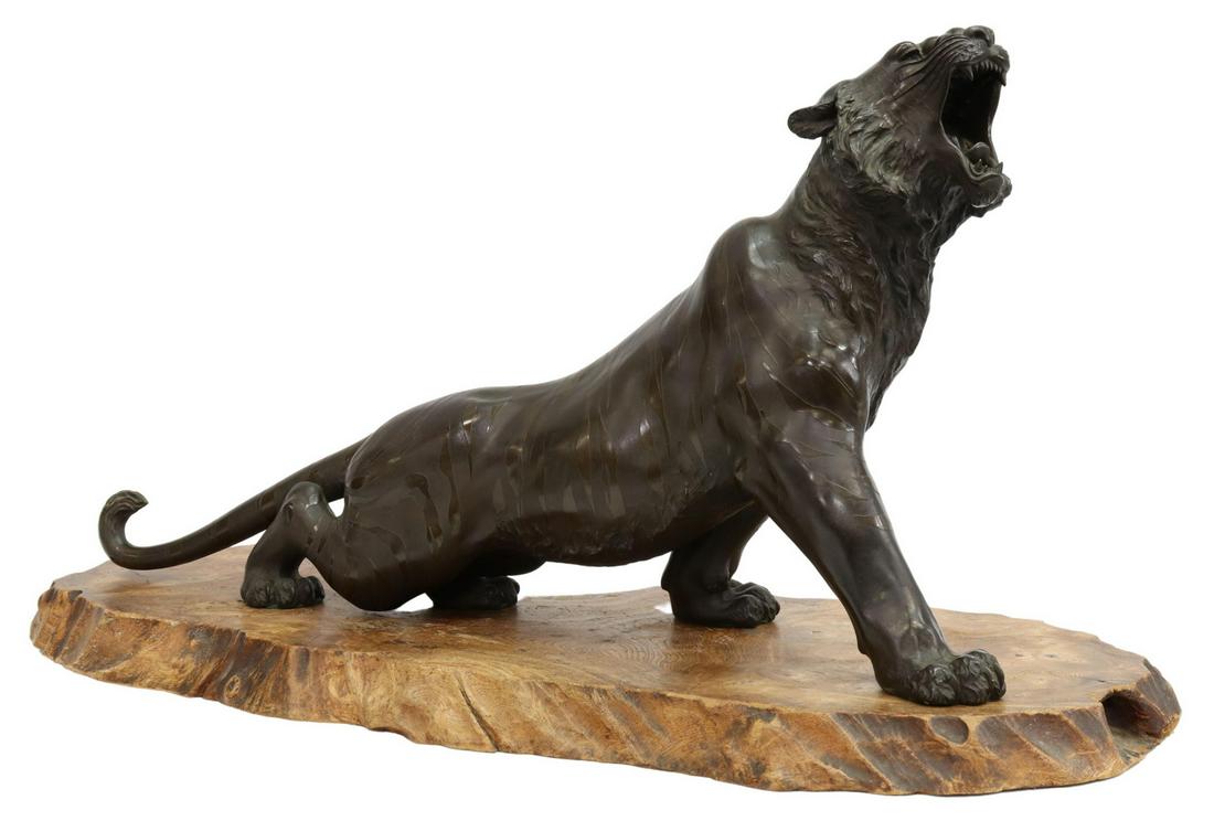 LARGE JAPANESE MEIJI PERIOD PATINATED BRONZE TIGER (1 of 4)